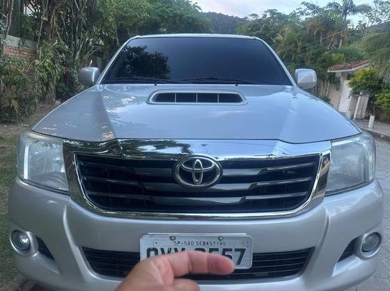 TOYOTA HILUX 3.0 STD 4X4 CD 16V TURBO INTERCOOLER DIESEL 4P MANUAL